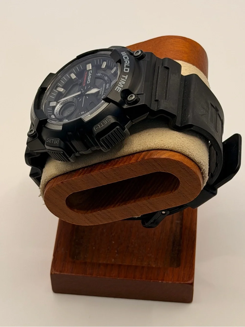 Casio AEQ110W-1AV, Telememo 30 Watch, 100M, 3 Alarms,‎ Chronograph, World Time